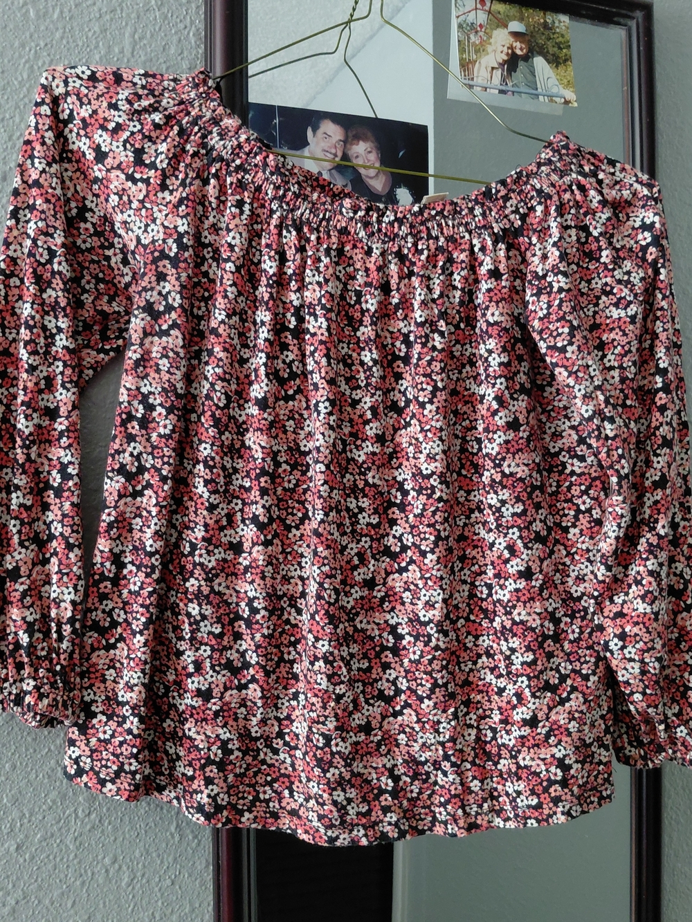 Michael Kors Pink Floral Off-Shoulder Blouse on Black